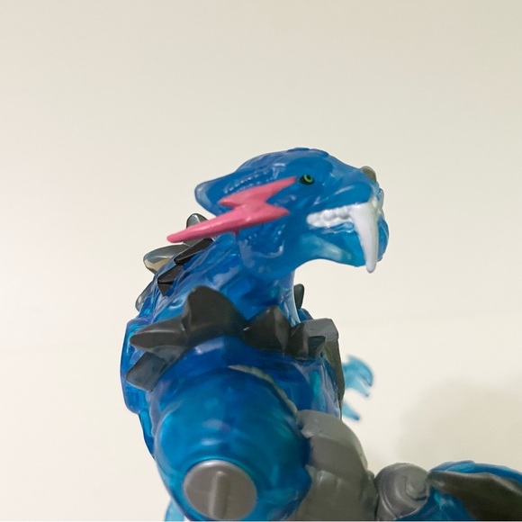 MrBeast Lab Mutators Stealth Panther Action Figure - Picture 6 of 14